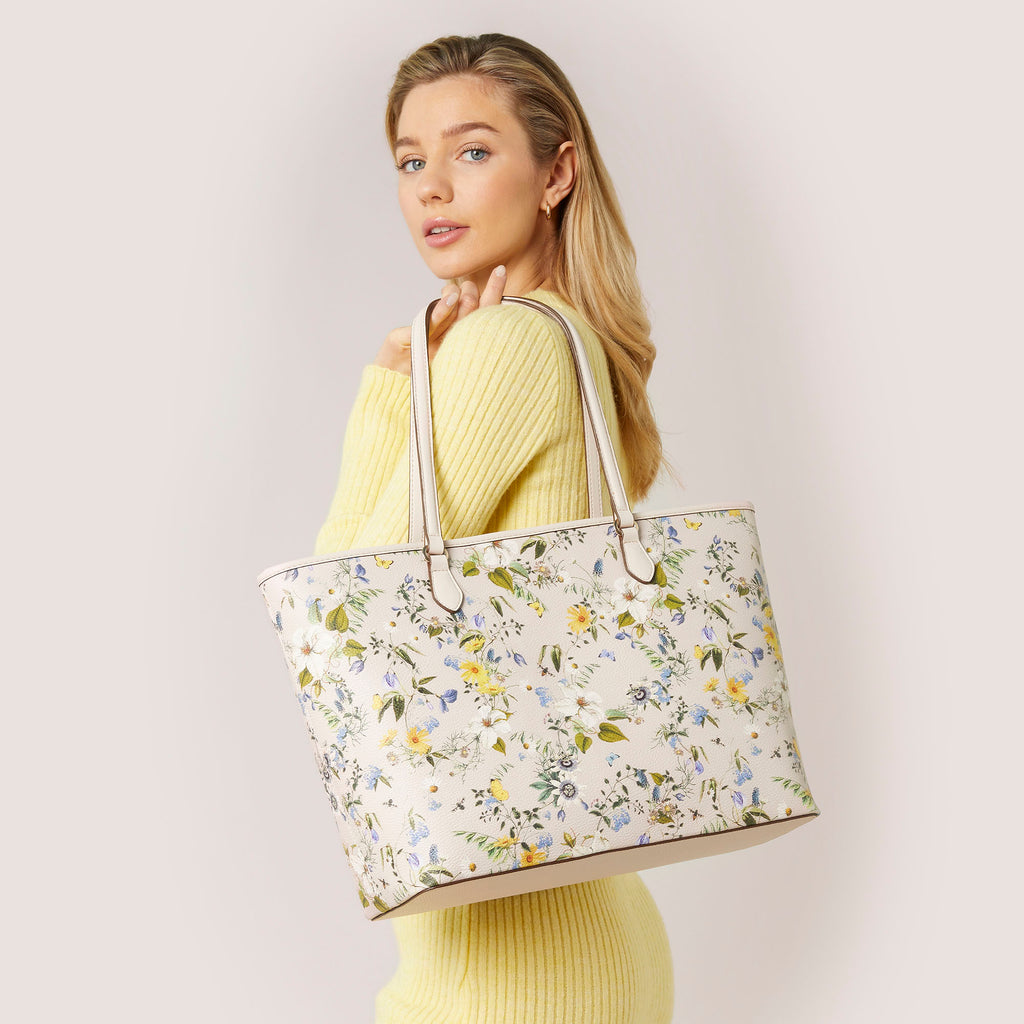 Fiorelli | Bags | Fiorelli Floral Bag | Poshmark