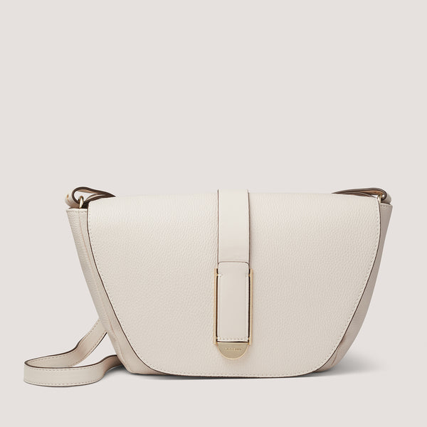 Meet this season's must-have, an effortlessly elegant white shoulder bag.