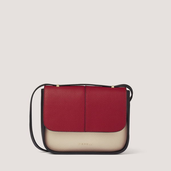 Completing our Eleni family, this classic red mix style can be worn across the body or on the shoulder thanks to an adjustable strap.