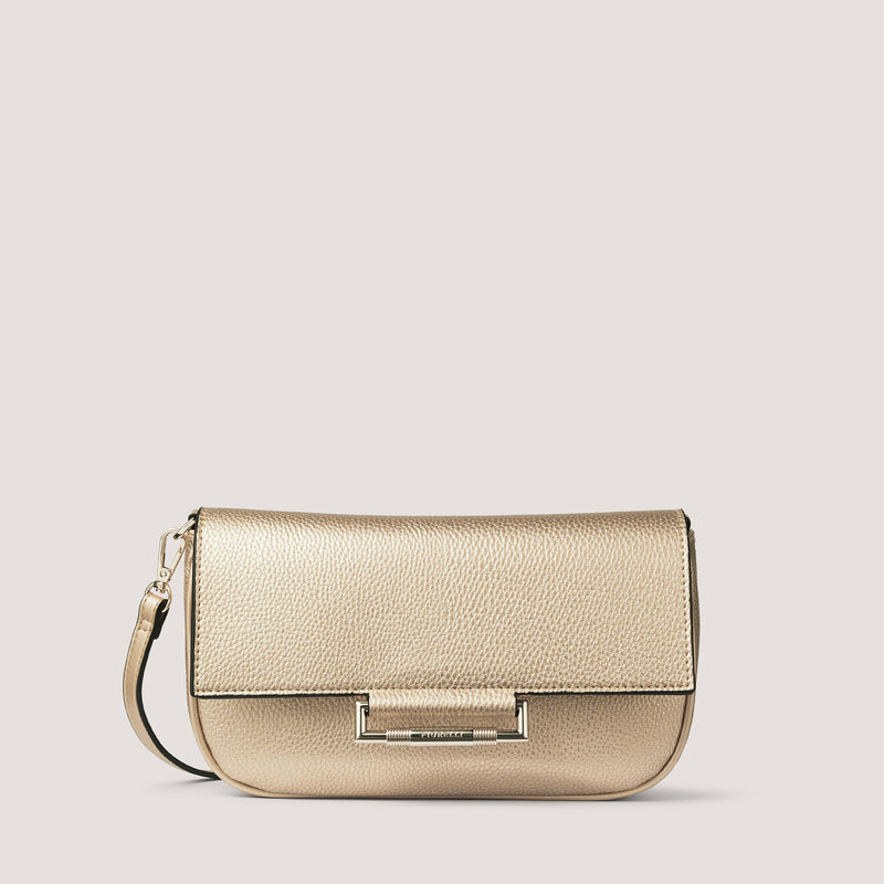 Our new Nova style in gold can be worn as a crossbody, shoulder or clutch thanks to a removable and adjustable strap