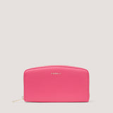 This curved pink purse has 12 internal card slots.