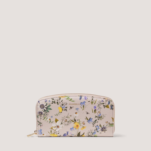 The Benny purse is made from premium faux leather and elevated with a floral print.