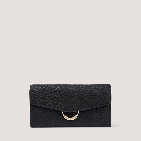 A new style this season, the Selena purse in black is stylish.