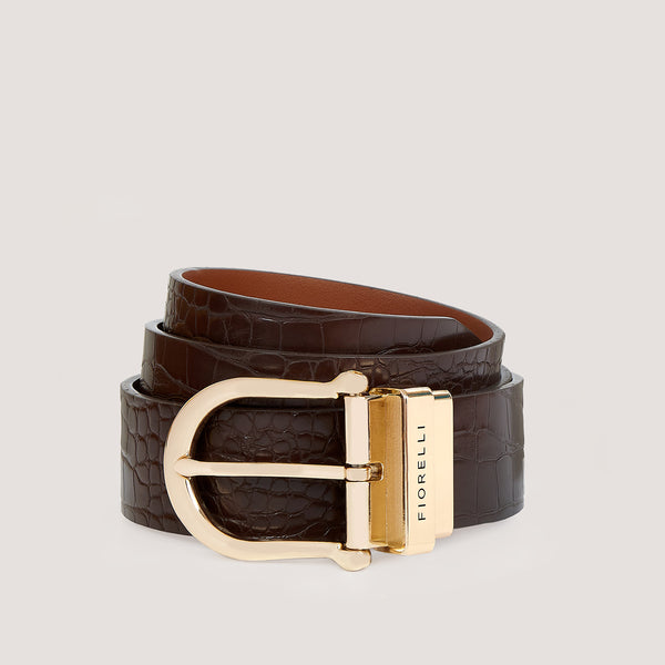 A stylish, reversible belt with a chic gold buckle.